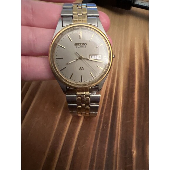 Seiko Quartz Sy23-8040 - Picture 1 of 13